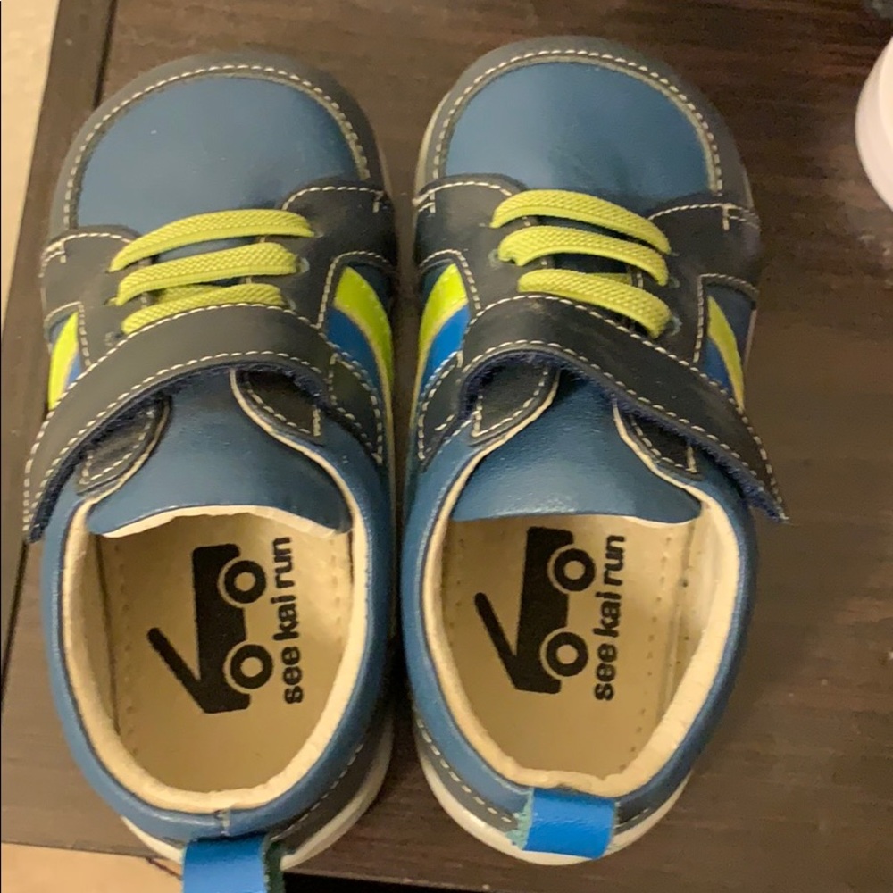Toddler boy size 7 Shoes new